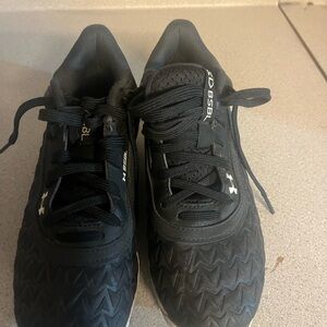Boys Under Armour Black Lace-Up Cleats 3.5Y